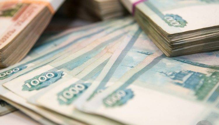 Лжеюристы выманили у пенсионера 7 млн рублей