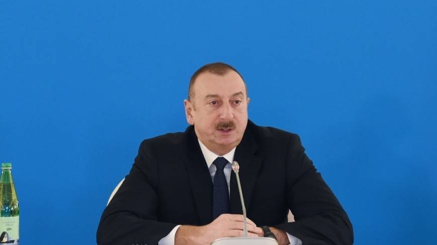 Алиев поздравил Зурабишвили с Днем независимости Грузии