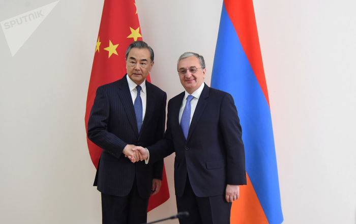 Главы МИД Армении и Китая обсудили в Ереване двусторонние отношения