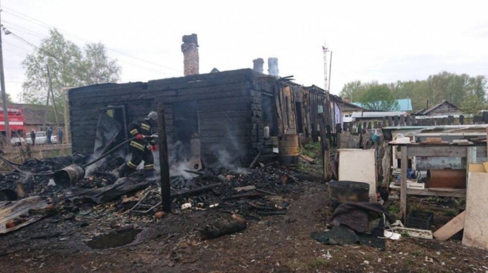 Мужчина и трое детей погибли на пожаре в Красноярском крае