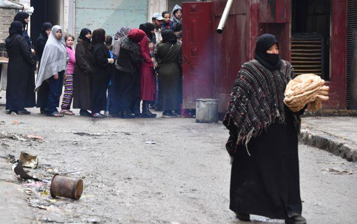 Россия оказала гуманитарную помощь жителям разрушенного района Алеппо