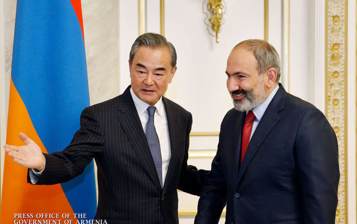 Никол Пашинян предложил открыть прямое авиасообщение между Арменией и Китаем