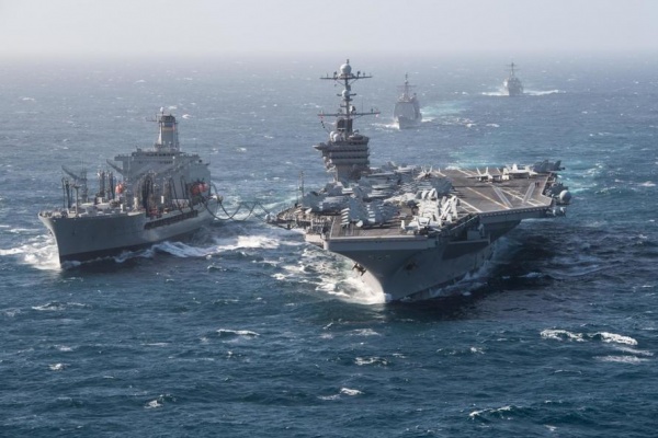 Иран пригрозил отправить военные корабли США на морское дно