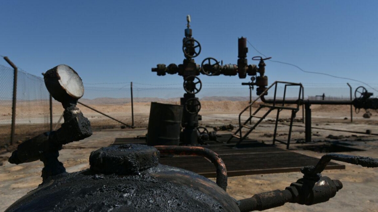 Эксперт объяснил военно-политический интерес США к нефтяным месторождениям за Евфратом