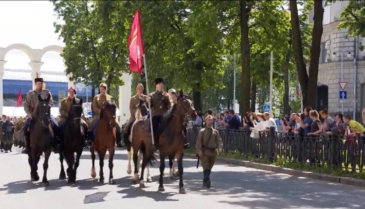 Партизанский парад 1944 года воссоздали в Минске