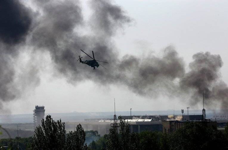 Азаров выразил соболезнования жителям Донецка в 5-ю годовщину бомбардировок города
