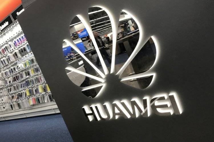 Huawei прогнозируют потерю лидерства на российском рынке