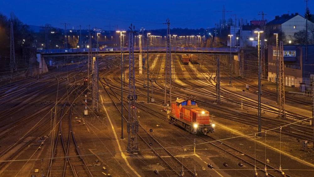 "С головой не дружат": На Украине оценили убытки от потери железнодорожного транзита с Россией
