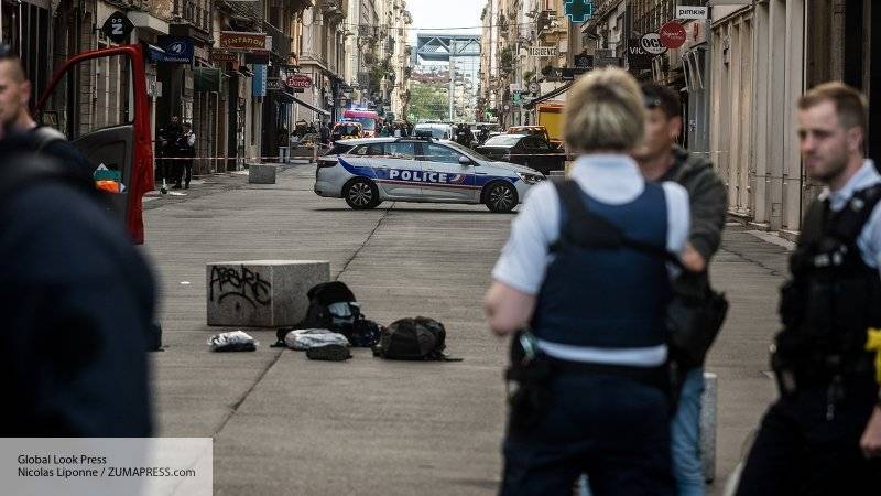 Французская полиция задержала подозреваемого во взрывах в Лионе мужчину