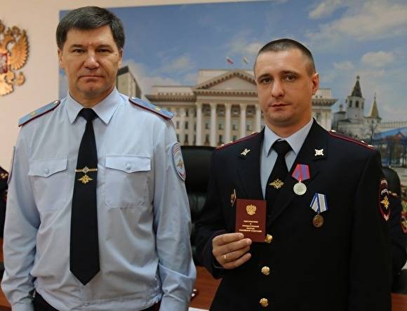 Тюменский участковый получил медаль: за нейтрализацию  преступника