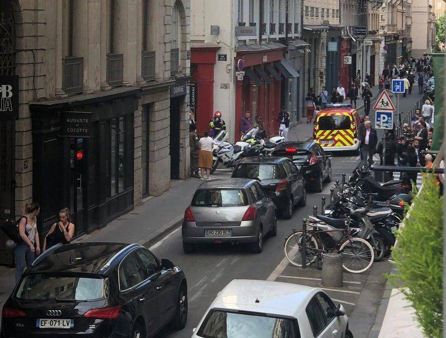 Во Франции задержали двоих подозреваемых во взрыве в Лионе
