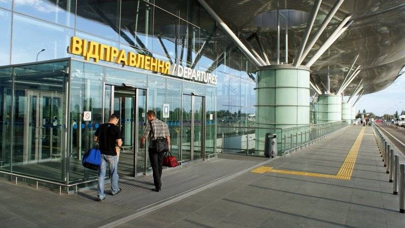Самолет украинской авиакомпании улетел без части пассажиров