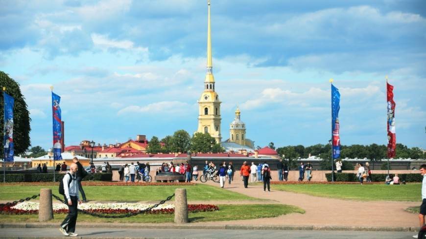 Праздник над Невой: Санкт-Петербургу – 316 лет
