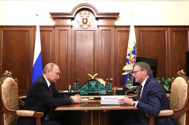 Путин провел рабочую встречу с&nbsp;бизнес-омбудсменом Титовым