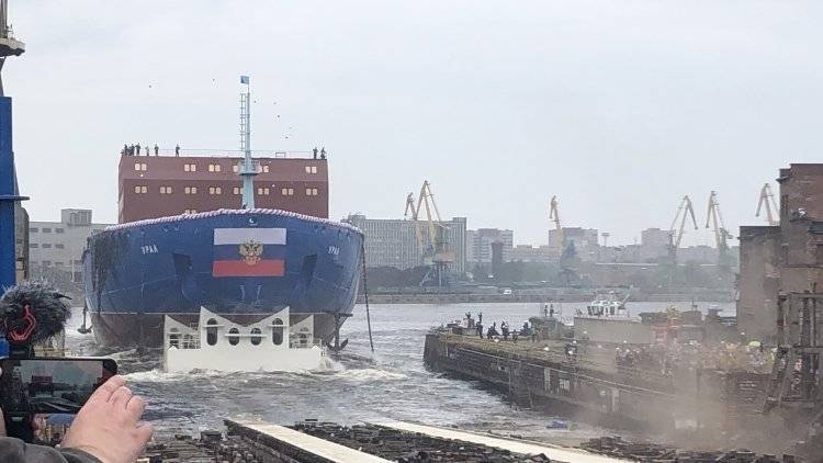 Строительство новых ледоколов начнется на Балтзаводе до конца 2019 года