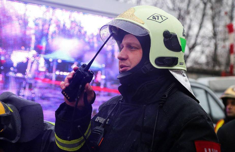 Школу на севере Москвы эвакуировали из-за загоревшейся в туалете бумаги