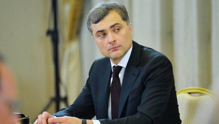В Кремле не подтвердили отставку Суркова