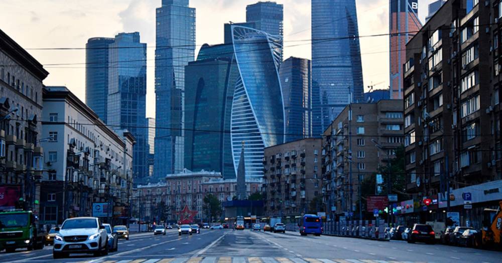 Москва опередила российские города-миллионники на 100 лет