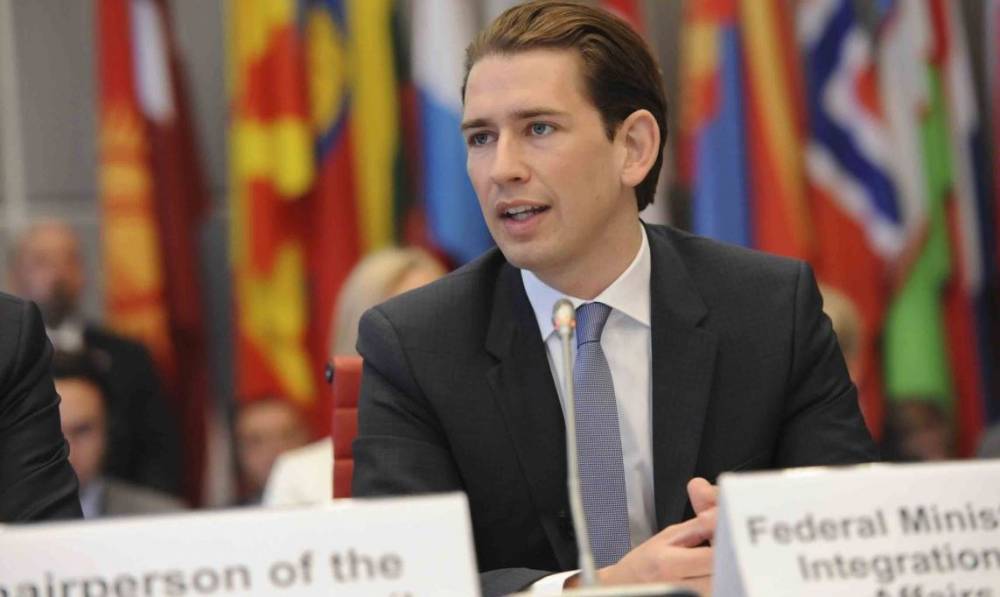 Президент Австрии отправил в отставку правительство Себастьяна Курца