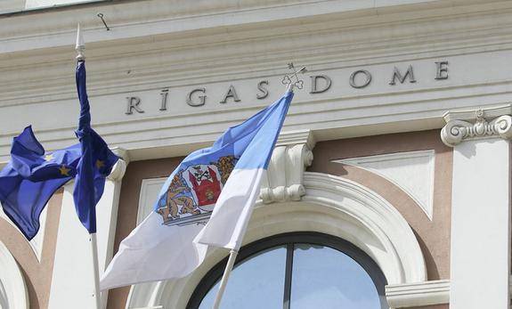Торги за власть в Рижской думе: «Согласие» и «Честь служить Риге» делят кресло мэра