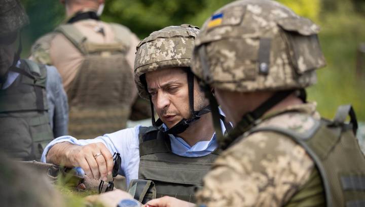 Зеленский проверил, как кормят украинских военнослужащих на передовой в Донбассе