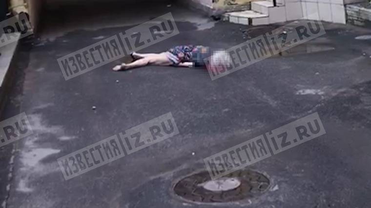 Из&nbsp;окна Дома Довлатова в&nbsp;Петербурге выпала женщина