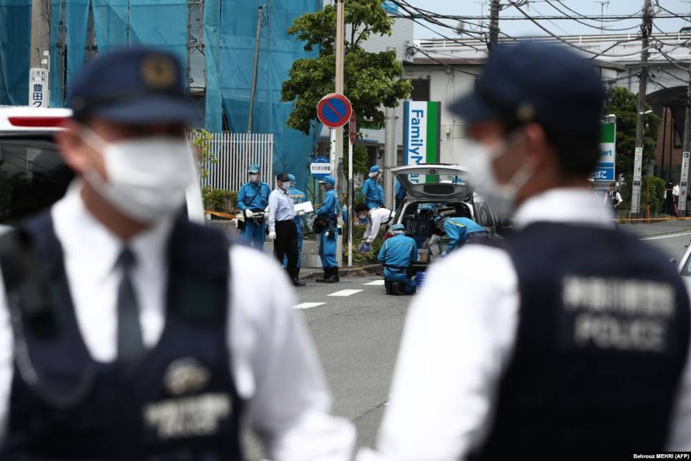 В Японии неизвестный с ножом напал на группу школьников