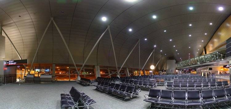Аэропорт на Сахалине эвакуировали из-за угрозы взрыва