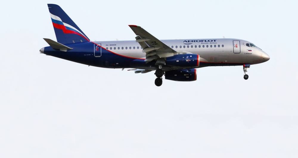 Авиакомпании попросили Минтранс проверить самолеты SSJ-100