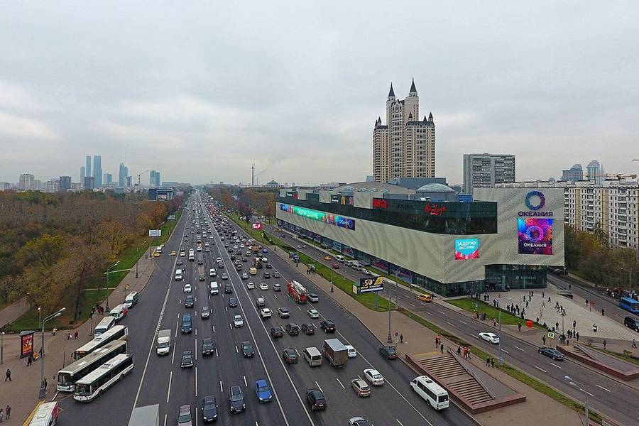 Проезд по дублеру Кутузовского проспекта в Москве будет стоить 270 рублей