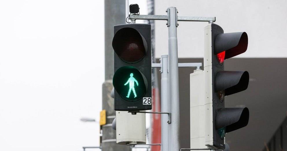 Светофоры оборудуют датчиками пешеходов