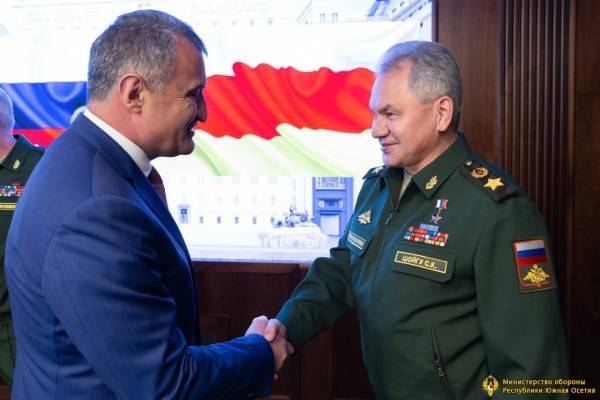 Шойгу назвал сотрудничество с Вооружеными силами Южной Осетии насыщенным