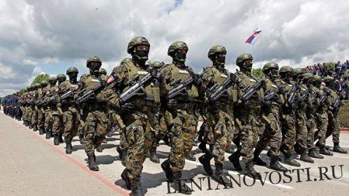 Президент Сербии Вучич привел армию в боеготовность
