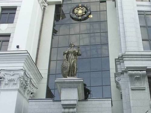 Заболевшую раком подельницу Сердюкова и Васильевой суд отказался выпускать из колонии
