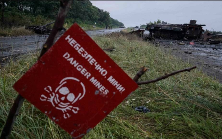 В Донбассе двое боевиков ВСУ подорвались на собственной мине