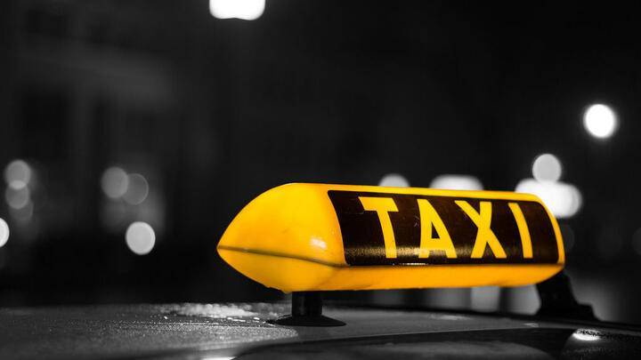 Госдума РФ рассмотрит во втором чтении законопроект о регулировании деятельности такси