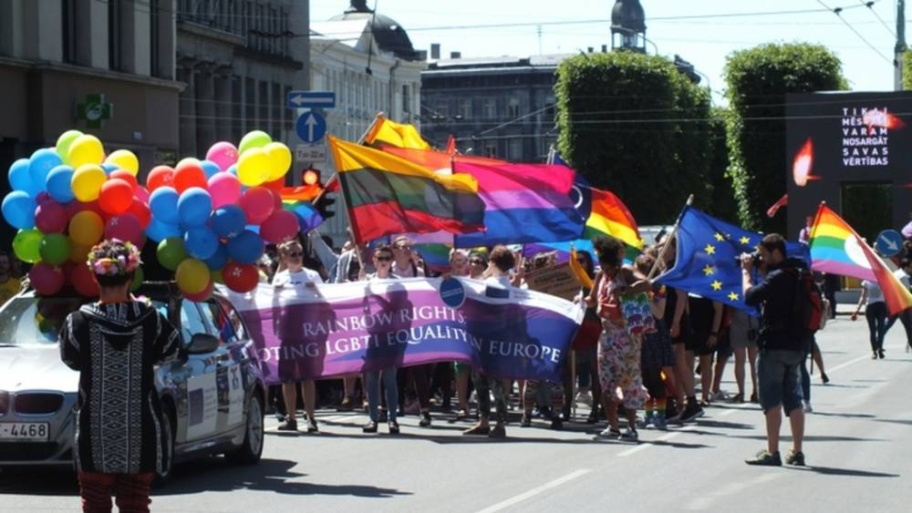 ЛГБТ-кинофестиваль в Москве провели незаконно? Юристы дали оценку нетрадиционному событию в столичной афише
