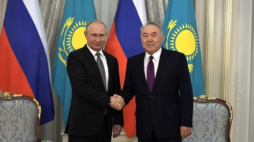 Путин отметил огромную роль Назарбаева в евразийской интеграции