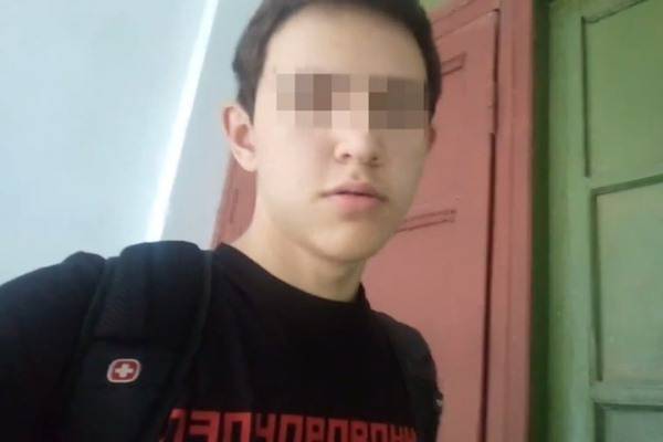 Напавший на школу в Вольске подросток проник в здание через чёрный ход