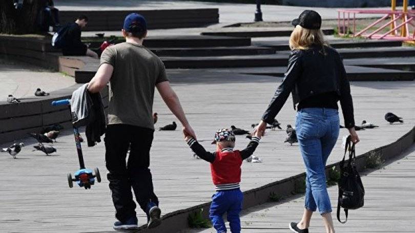 В России планируют ввести «отцовский капитал»