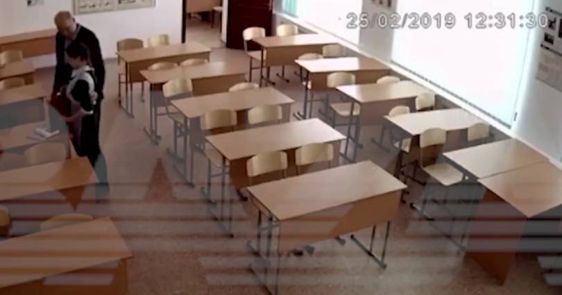 Учитель в Башкирии, пристававший к школьнице, подозревается в новых эпизодах домогательств к детям
