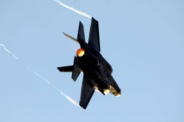 США хотят приостановить обучение турецких пилотов на F-35 – Reuters