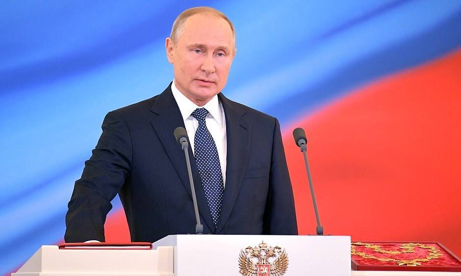 «Эффект черных очков»: глава ВЦИОМ о причине падения рейтинга Путина