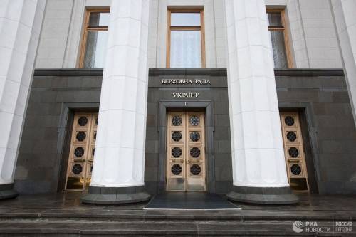 Выплаты по госдолгу Украины составят почти 40% бюджета, заявили в Раде