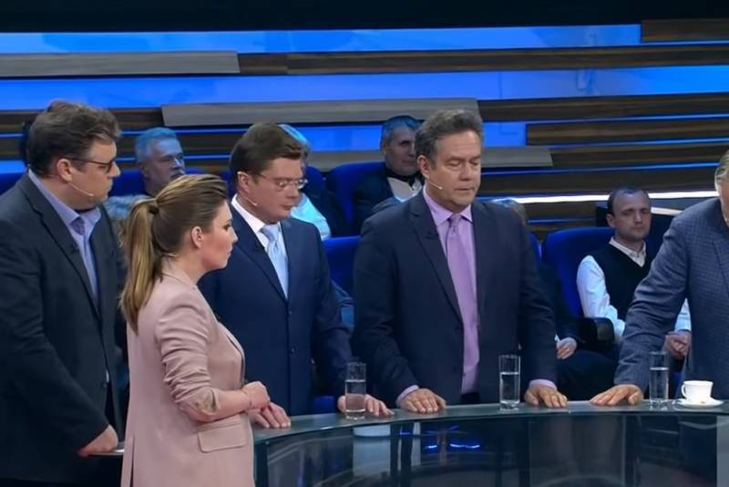 Два политолога разругались в шоу «60 минут» под «подхрюкивание» зрителя