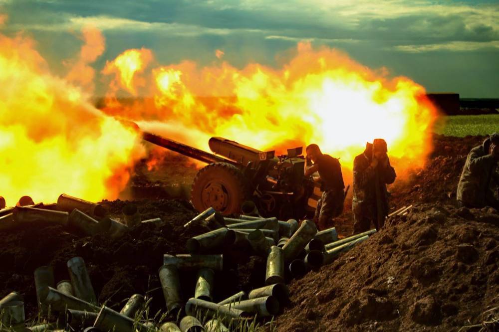ВСУ за сутки выпустили по территории ЛНР более 40 боеприпасов