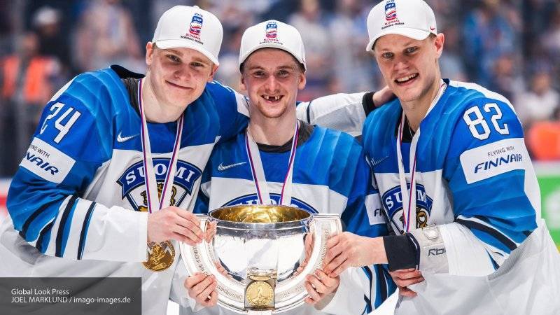 Сборная Финляндии опровергла слухи, что на радостях сломала кубок чемпионата мира