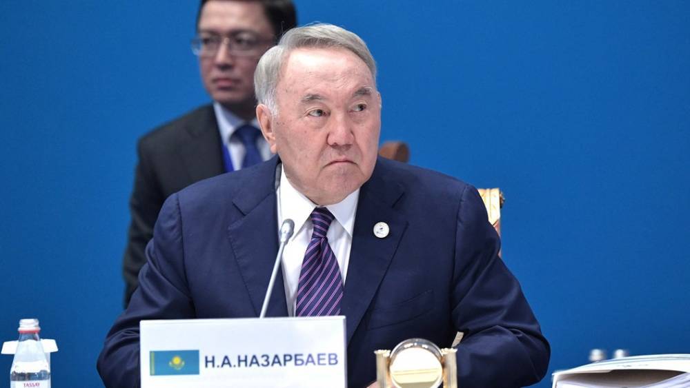 100-миллиардный потенциал Казахстана оценили: Назарбаев стал почетным председателем ЕАЭС по предложению Путина