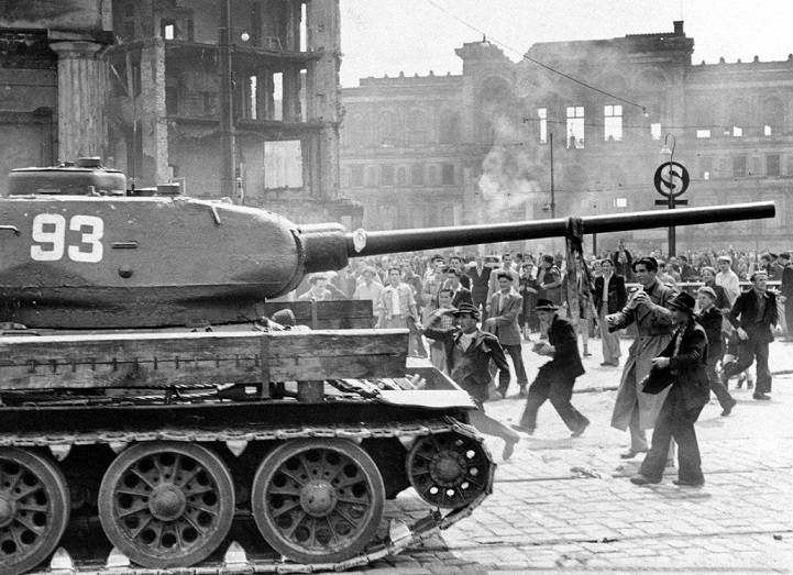 За что в ГДР во время «Мармеладного бунта» расстреляли 41 бойца Советской армии | Русская семерка