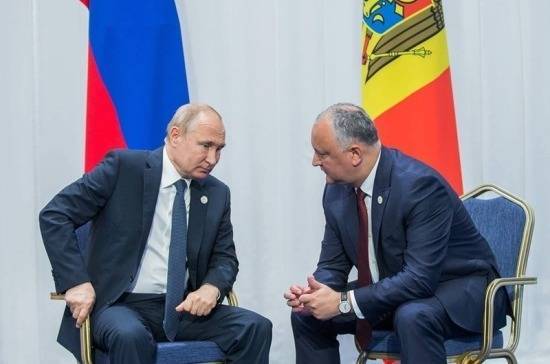 Президент Молдавии обсудил с Путиным состояние отношений между странами
